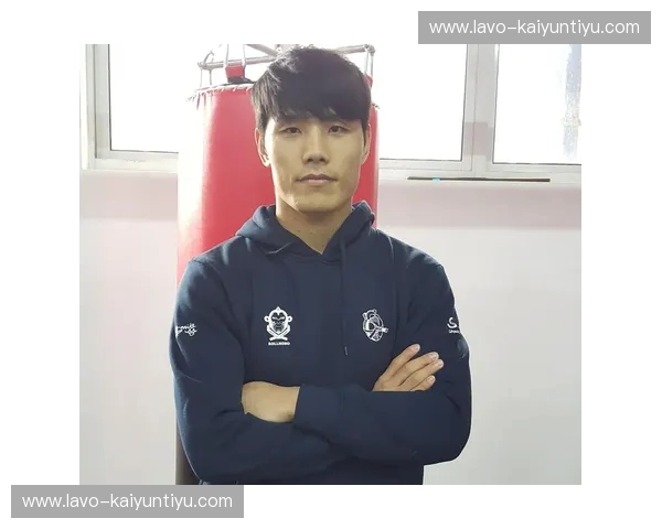 绝代双骄的梦幻跨时空对决：如果一龙真的遇上柳海龙，谁才是中国功夫的“真神”？